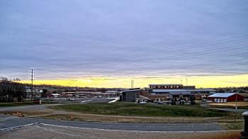 Weather camera view of Pequea Valley IS.