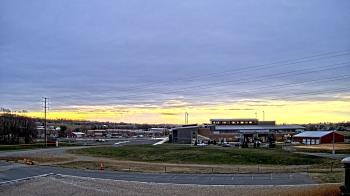 Weather camera view of Pequea Valley IS.