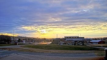 Weather camera view of Pequea Valley IS.