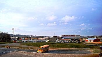 Weather camera view of Pequea Valley IS.