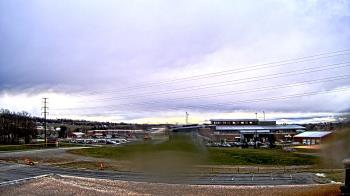 Weather camera view of Pequea Valley IS.