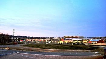 Weather camera view of Pequea Valley IS.