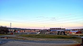 Weather camera view of Pequea Valley IS.