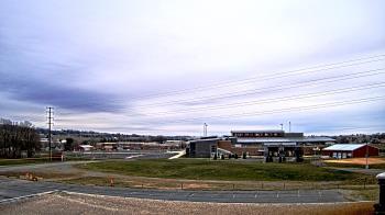 Weather camera view of Pequea Valley IS.