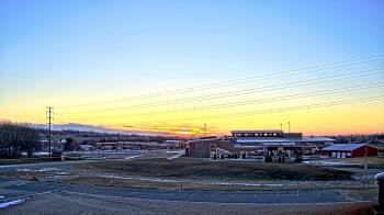 Weather camera view of Pequea Valley IS.