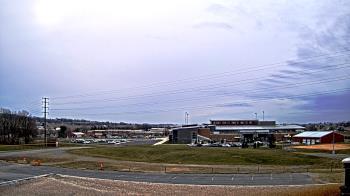 Weather camera view of Pequea Valley IS.