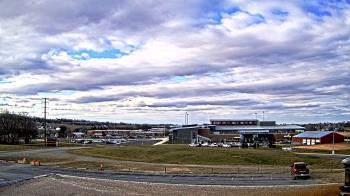 Weather camera view of Pequea Valley IS.