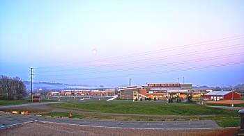 Weather camera view of Pequea Valley IS.