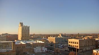 Weather camera view of KSAL Radio - Salina city.