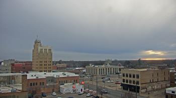 Weather camera view of KSAL Radio - Salina city.