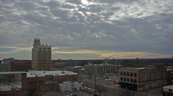 Weather camera view of KSAL Radio - Salina city.