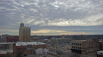 Weather camera view of KSAL Radio - Salina city.