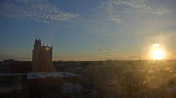 Weather camera view of KSAL Radio - Salina city.