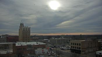 Weather camera view of KSAL Radio - Salina city.