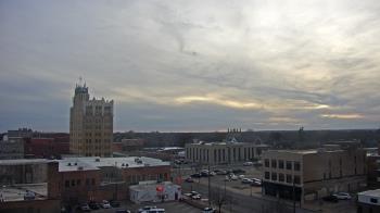 Weather camera view of KSAL Radio - Salina city.