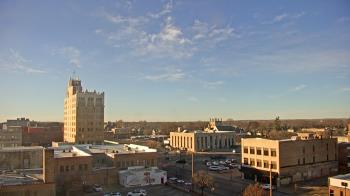 Weather camera view of KSAL Radio - Salina city.