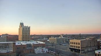 Weather camera view of KSAL Radio - Salina city.