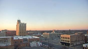 Weather camera view of KSAL Radio - Salina city.