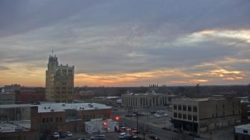 Weather camera view of KSAL Radio - Salina city.