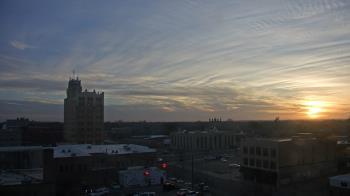 Weather camera view of KSAL Radio - Salina city.