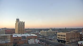 Weather camera view of KSAL Radio - Salina city.