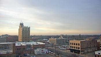 Weather camera view of KSAL Radio - Salina city.