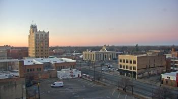 Weather camera view of KSAL Radio - Salina city.