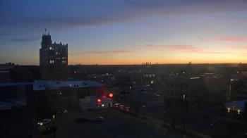 Weather camera view of KSAL Radio - Salina city.