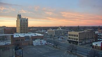 Weather camera view of KSAL Radio - Salina city.