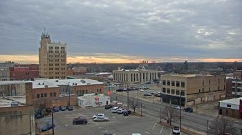 Weather camera view of KSAL Radio - Salina city.