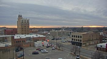Weather camera view of KSAL Radio - Salina city.