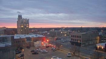 Weather camera view of KSAL Radio - Salina city.