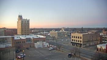 Weather camera view of KSAL Radio - Salina city.