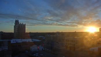 Weather camera view of KSAL Radio - Salina city.