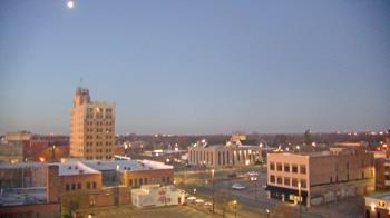 Weather camera view of KSAL Radio - Salina city.