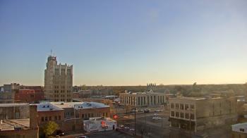 Weather camera view of KSAL Radio - Salina city.