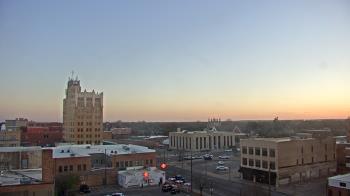 Weather camera view of KSAL Radio - Salina city.