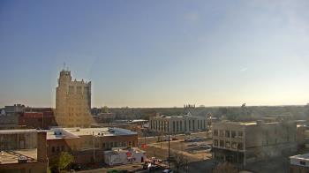 Weather camera view of KSAL Radio - Salina city.