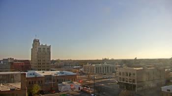 Weather camera view of KSAL Radio - Salina city.