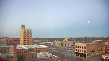 Weather camera view of KSAL Radio - Salina city.