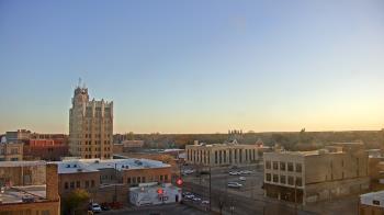 Weather camera view of KSAL Radio - Salina city.