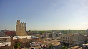 Weather camera view of KSAL Radio - Salina city.