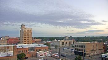 Weather camera view of KSAL Radio - Salina city.