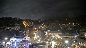 Weather camera view of Russell County Courthouse.
