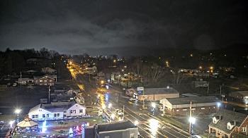 Weather camera view of Russell County Courthouse.