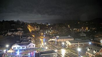 Weather camera view of Russell County Courthouse.