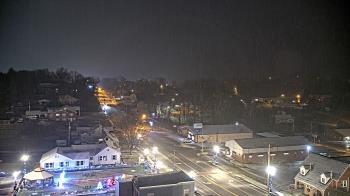 Weather camera view of Russell County Courthouse.