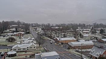 Weather camera view of Russell County Courthouse.