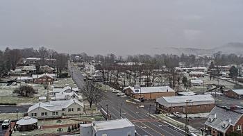 Weather camera view of Russell County Courthouse.