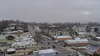 Weather camera view of Russell County Courthouse.